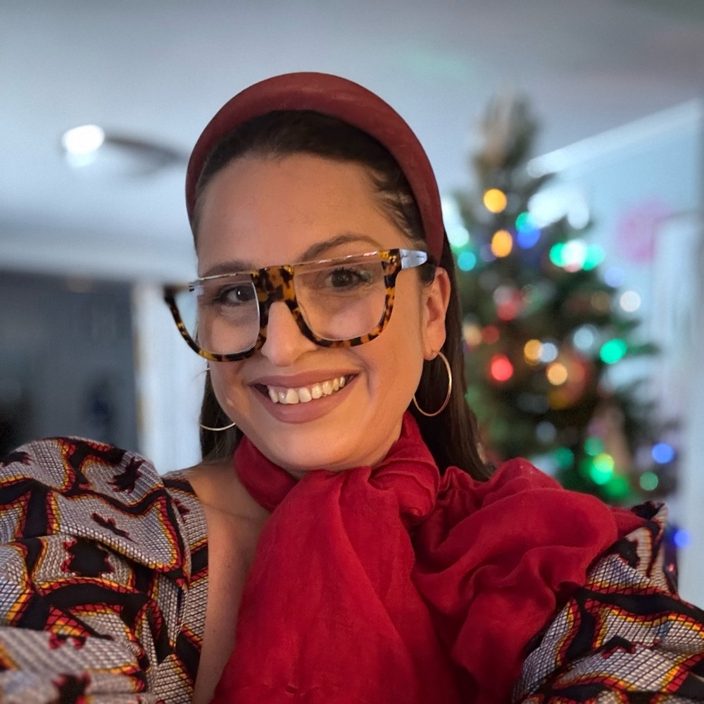 Meet your Posher, Elizabeth